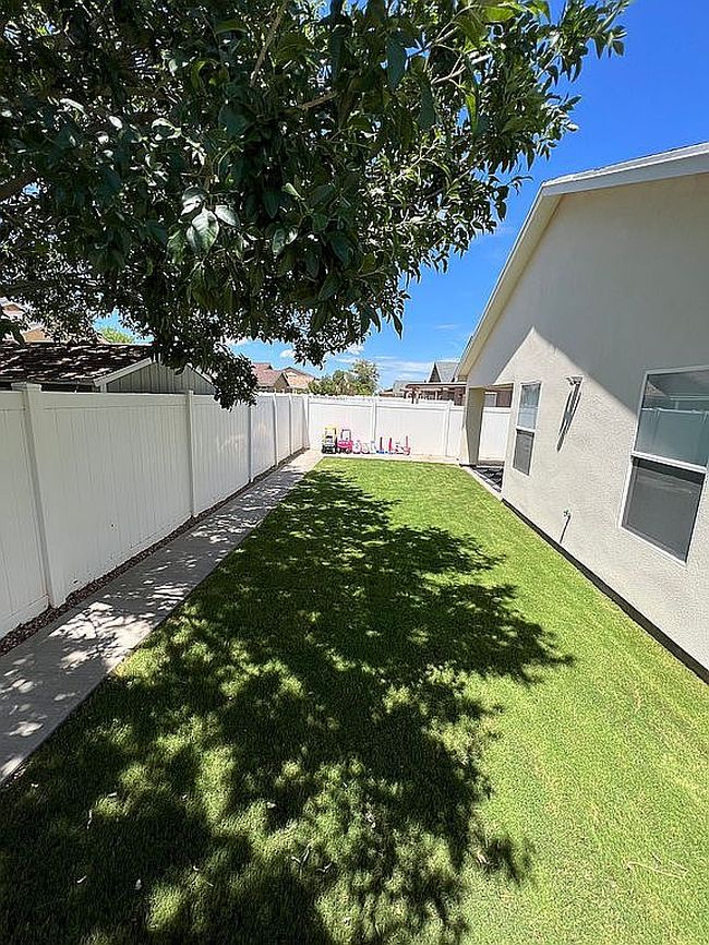 Photo of 1555 E Whirlwind Way, Safford, AZ