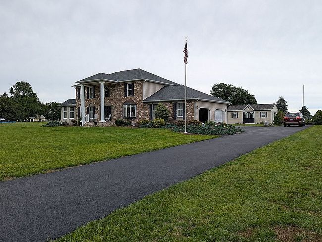 Image of 5712 Canterbury Rd