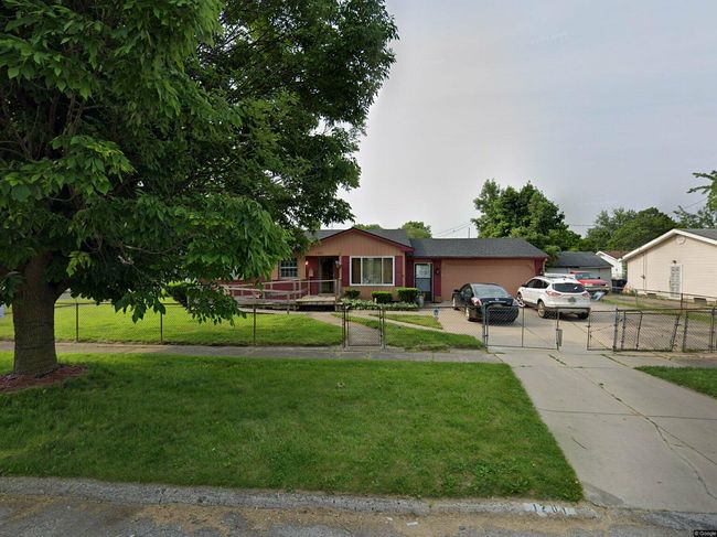 1201 Lillian Dr, Flint, MI