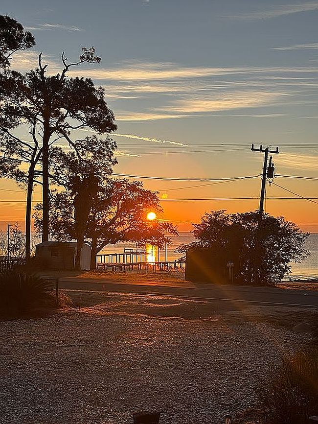 Photo of 3045 Highway 98 E, Carrabelle, FL