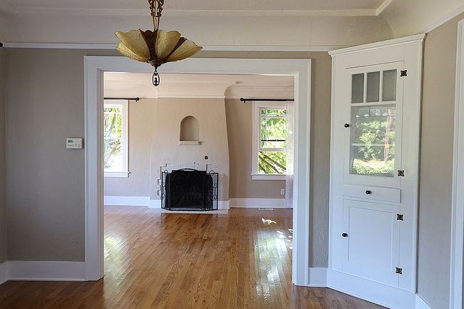 Additional photo 3 of property located at 621 Ne Ainsworth St