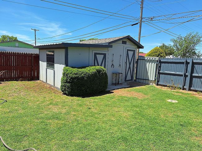 Image of 1321 Traver St