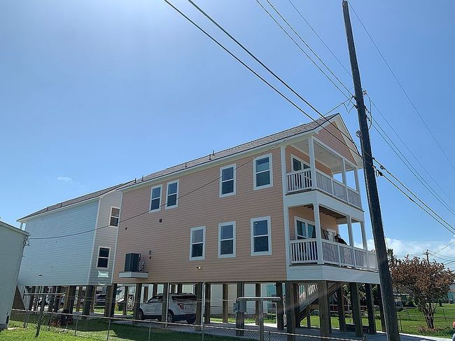 Image of 2105 Victory St