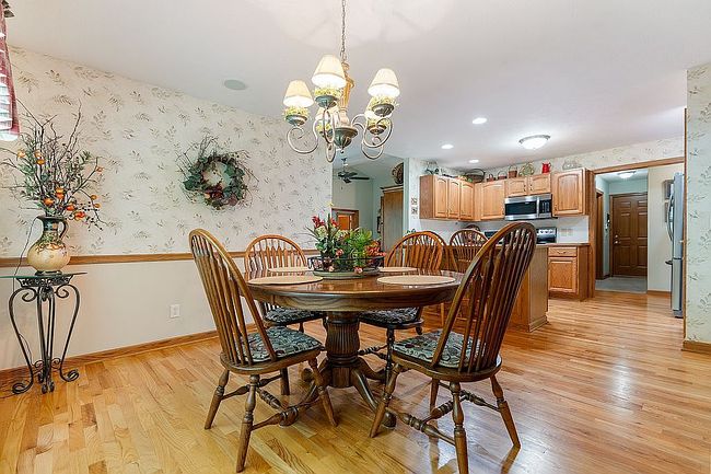Photo of 7156 Cedar Grove Ave Nw, North Canton, OH
