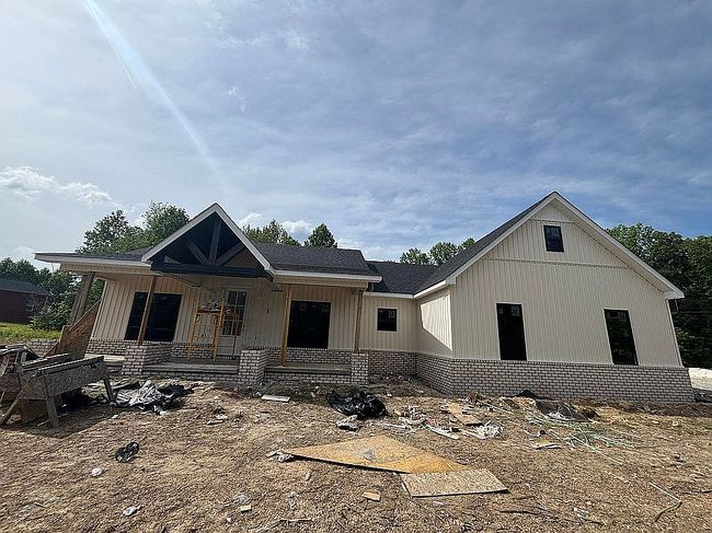 Photo of 110 Susan Ln, Waynesboro, TN