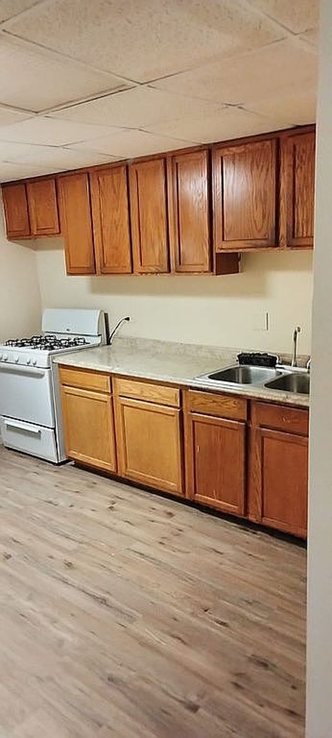 Additional photo of property located at 1606 Library Ave