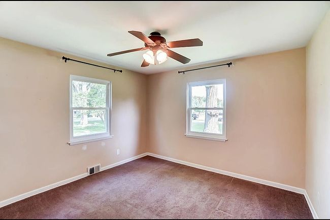 Image of 210 Ravenwood Dr