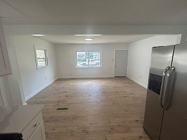 Additional photo 2 of property located at 1704 Van Buren St