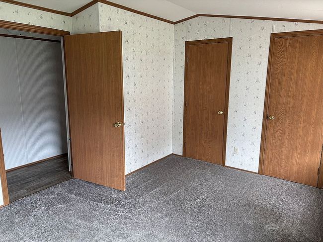 Photo of 709 2nd St Ne Trailer 21, Dyersville, IA