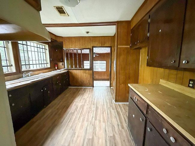 Image of 714 Lindsey Dr