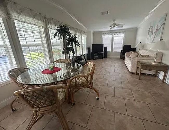 Image of 614 Sunset Cir #614