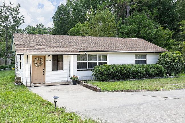 Photo of 19780 Sw Rainbow Lakes Blvd, Dunnellon, FL