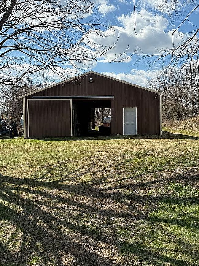 Photo of 2035 Timber Rd, Bergholz, OH