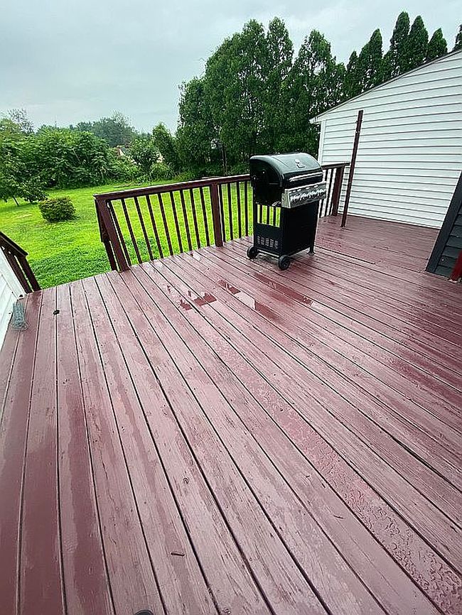Photo of 41 Chestnut Dr, Windsor, CT