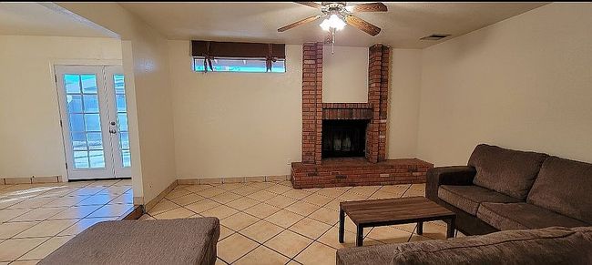 Photo of 323 W Olive Ave, Gilbert, AZ