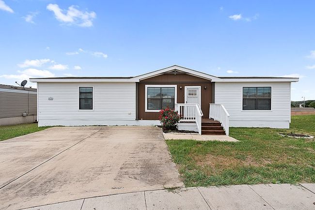 Additional photo 1 of property located at 6120 Strathern Dr #64