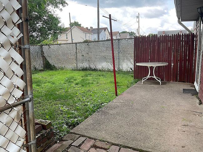 Photo of 2220 Cronemeyer St, Mckeesport, PA