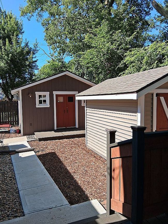 Photo of 140 E 7th St, Hastings, NE
