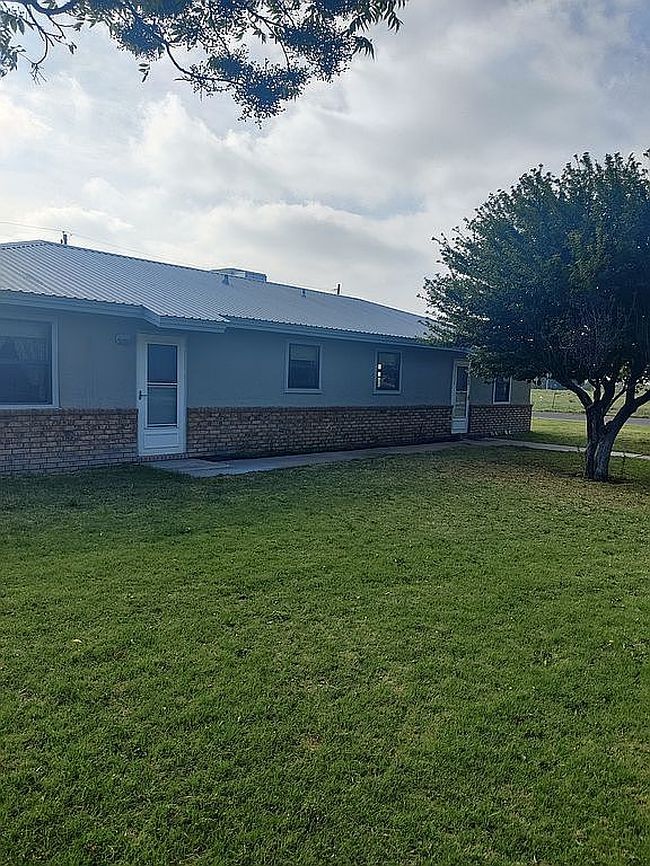 Image of 409 S Eubank Ave #107