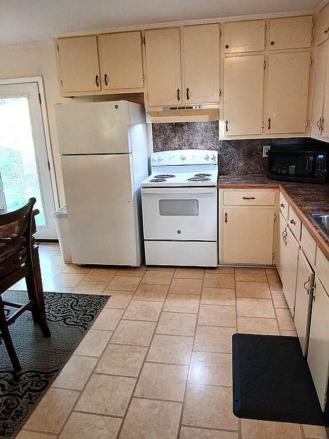 Preview of property located at 2719 6th St Ne