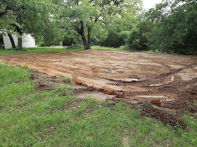 Photo of 5800 Arrowhead Dr, Granbury, TX