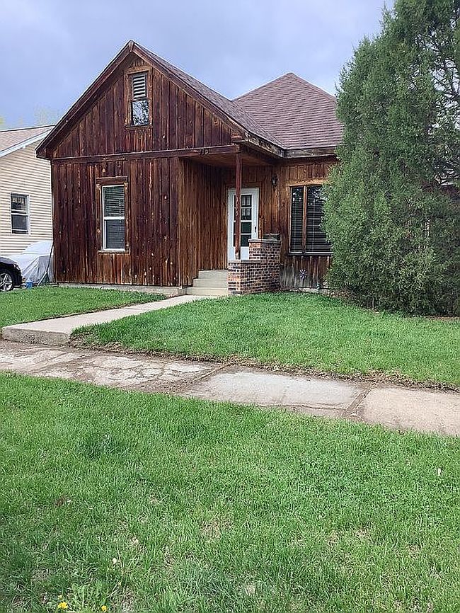 Image of 115 W 6th St