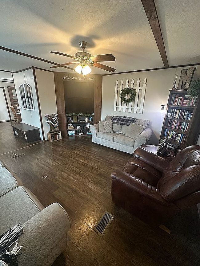 Photo of 242 White Wing Ln, Valliant, OK