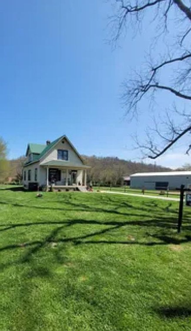 Image of 605 11th St
