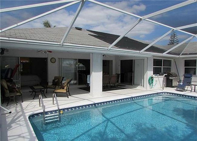 Image of 2516 Sw 52nd Ter