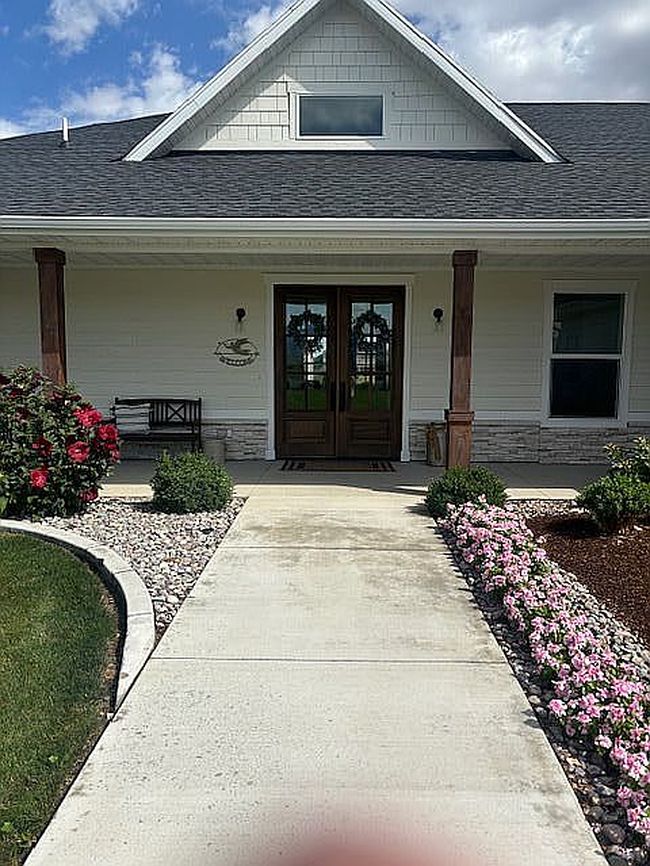 Additional photo 1 of property located at 335 E 9600 S