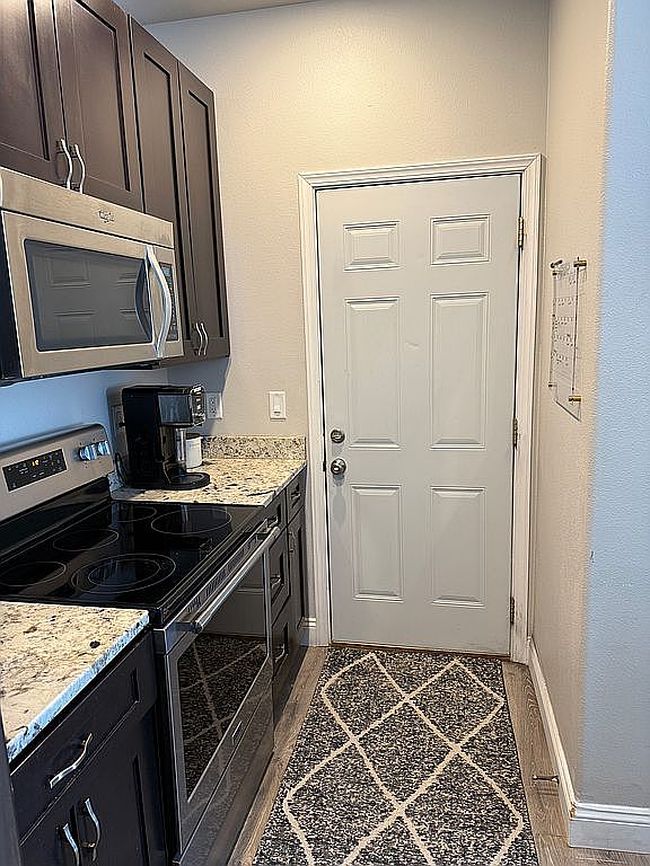 Image of 709 E Lasalle Dr