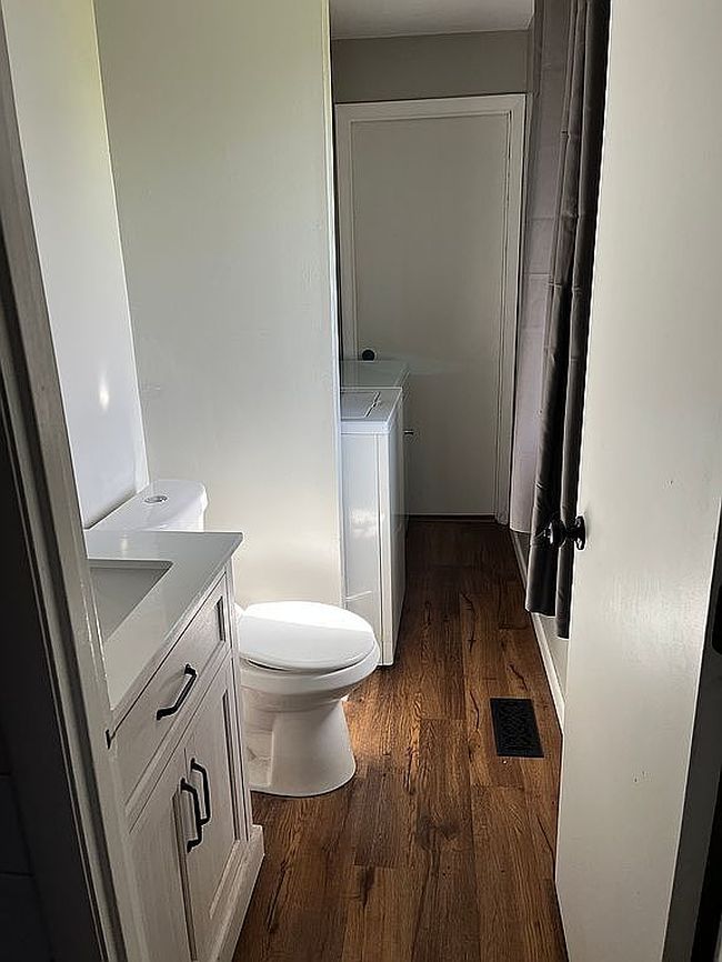 Image of 418 Vanessa St