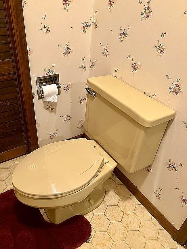 Image of 9470 Silver Strand Rd