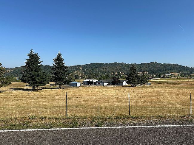 1160 Valley View Rd, Sutherlin, OR
