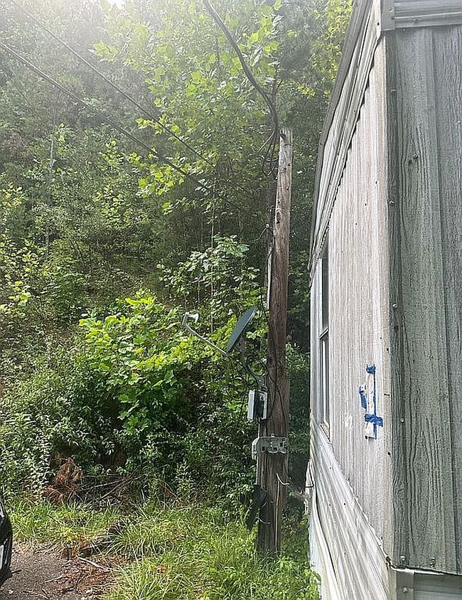 Photo of 16092 Elkhorn Crk, Shelby Gap, KY