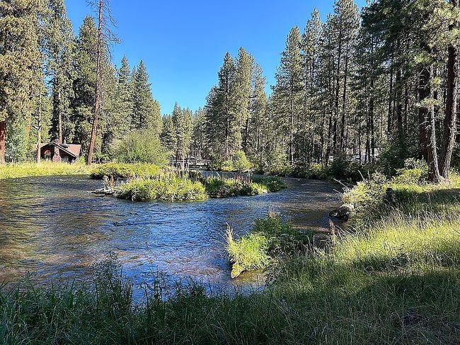 Photo of 13759 Sw Meadow View Dr, Camp Sherman, OR