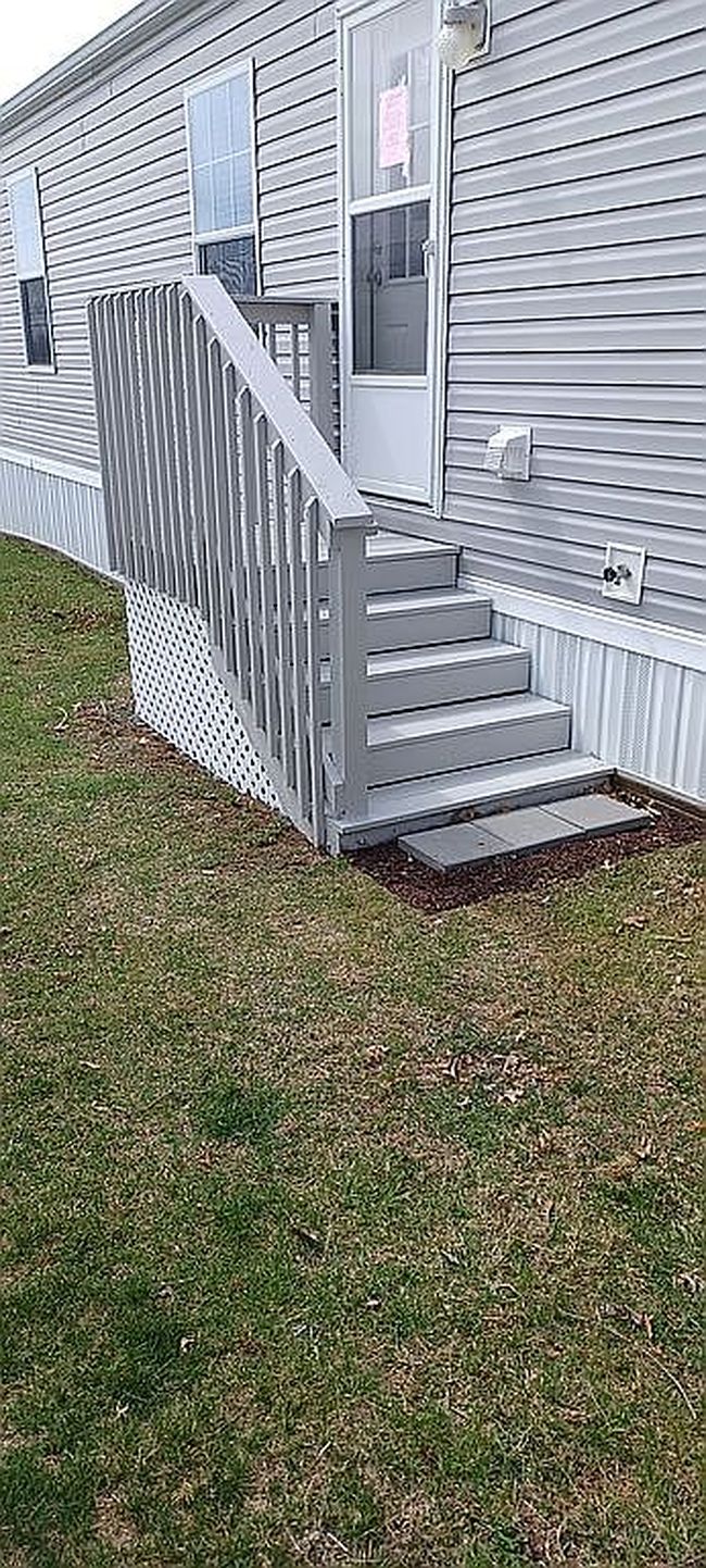 Image of 48 Mollie Dr