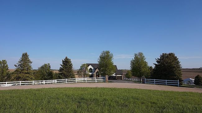 Photo of 17227 Cattle Gate Ln, Kennard, NE