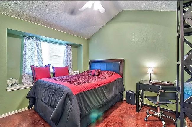 Additional photo 1 of property located at 6409 Wolf Creek Ct