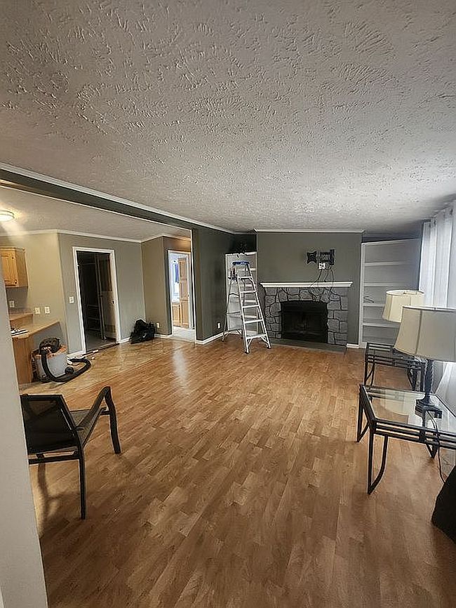 Photo of 4472 Wynnwood Dr, Howell, MI