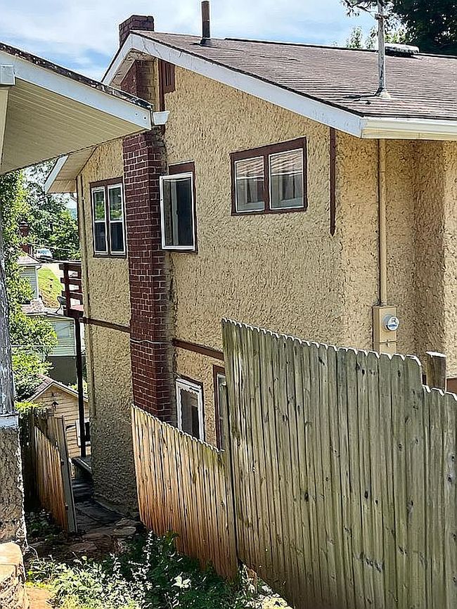 Photo of 1006 Orchard St, Marietta, OH