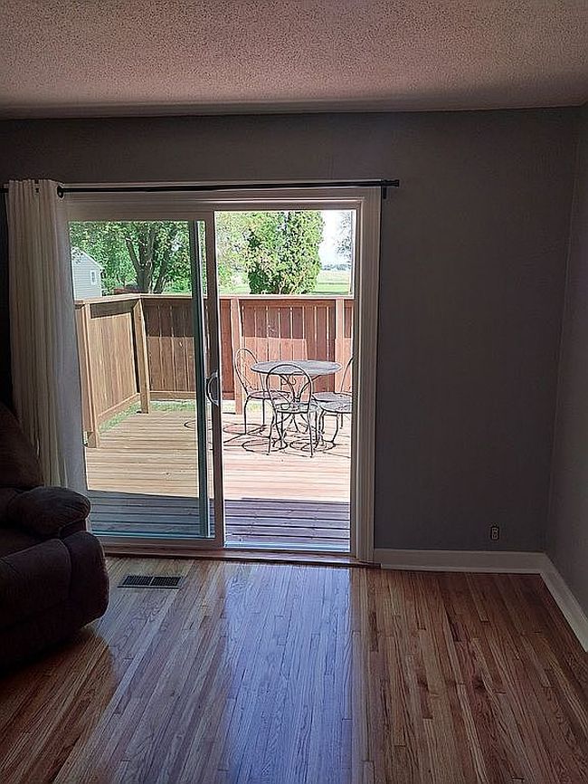Photo of 408 Avenue D E, Lake Park, IA