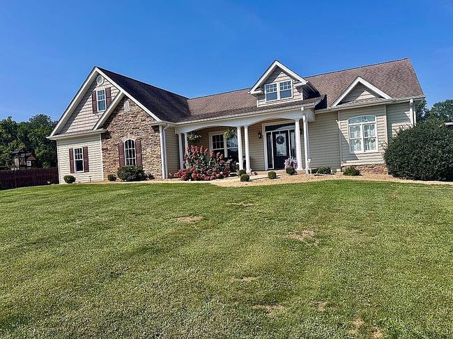 Photo of 19796 Spur Strap Rd, Bristol, VA