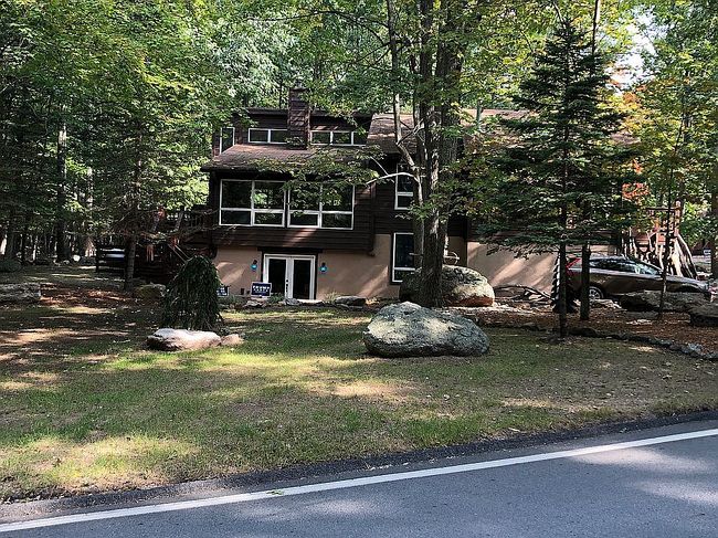 Image of 373 W Lake Valley Dr