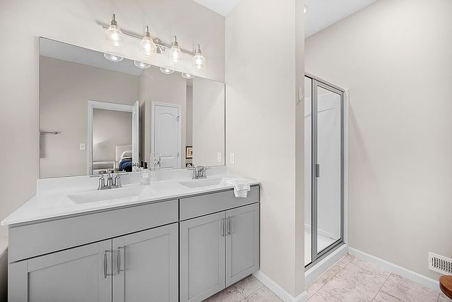 Photo of 1176 Tower Park Dr, Saint Charles, MO