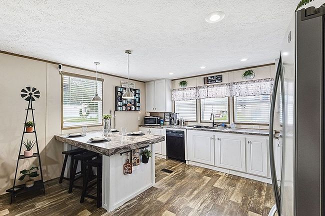 Photo of 7067 Greenbrier Village Dr, Lakeland, FL