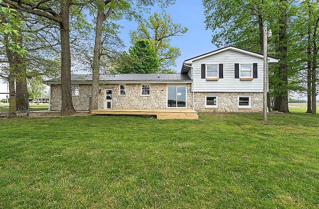 Photo of 4282 W 900 N, Milford, IN