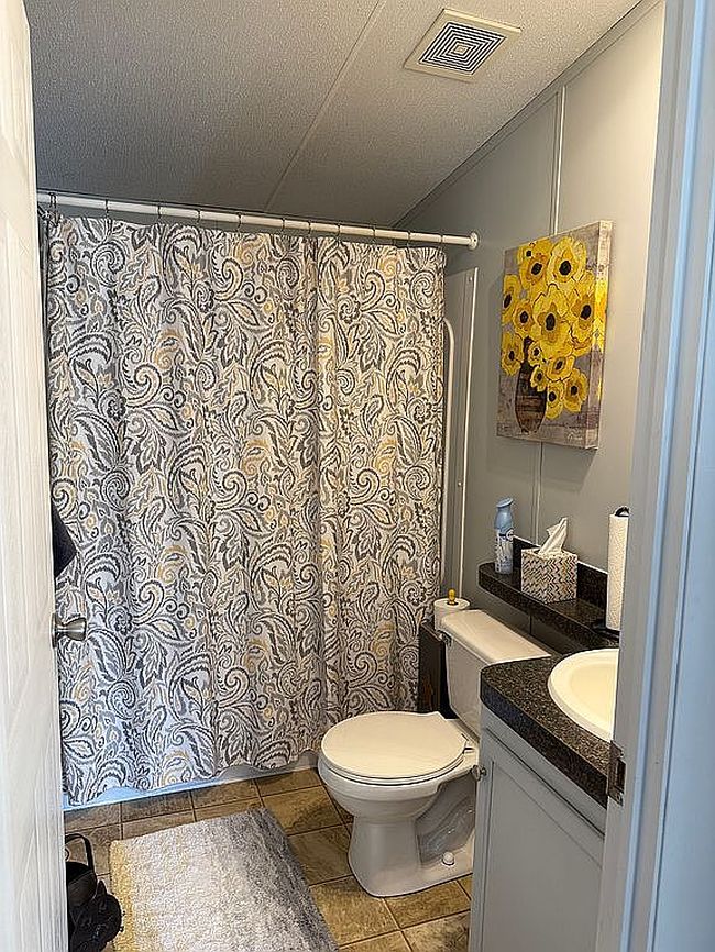 Image of 8 Trudy Cir