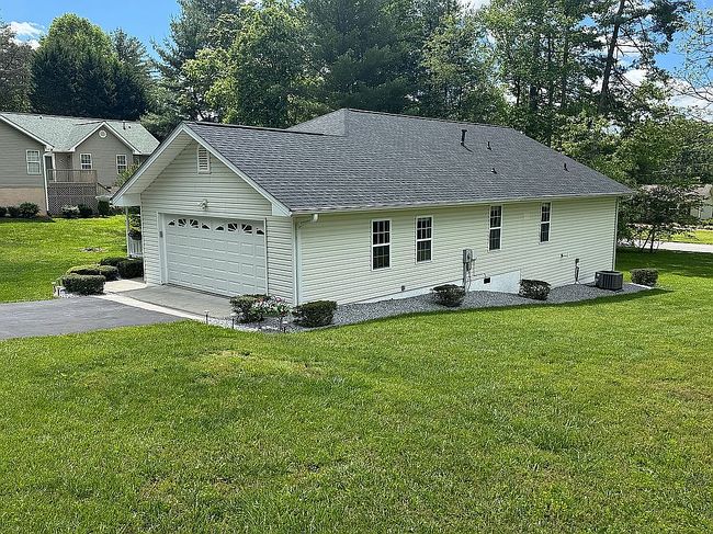 Image of 41 Limerick Ln
