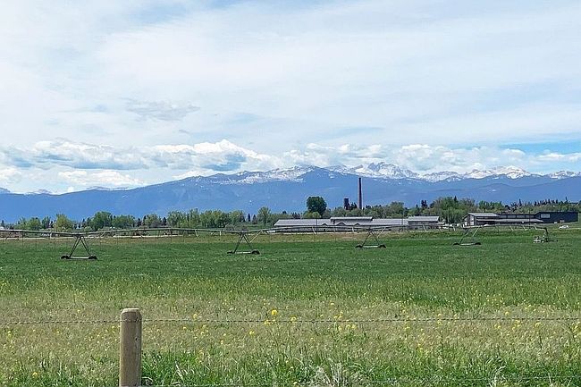 Photo of 1355 Duncan Dr, Sheridan, WY